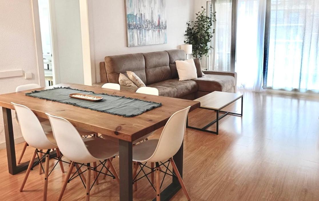 Family-Friendly Home In Central Barcelona 4Bdr Exterior photo
