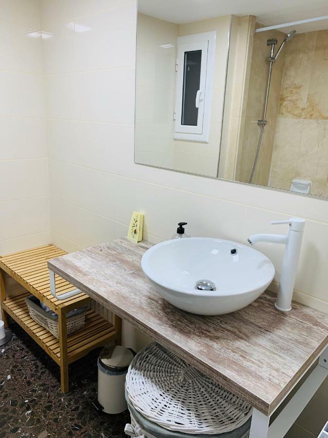 Family-Friendly Home In Central Barcelona 4Bdr Exterior photo